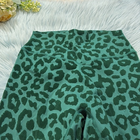 Balance Athletica Lux Panther Velvet Green Leggings sz S - Picture 2 of 8